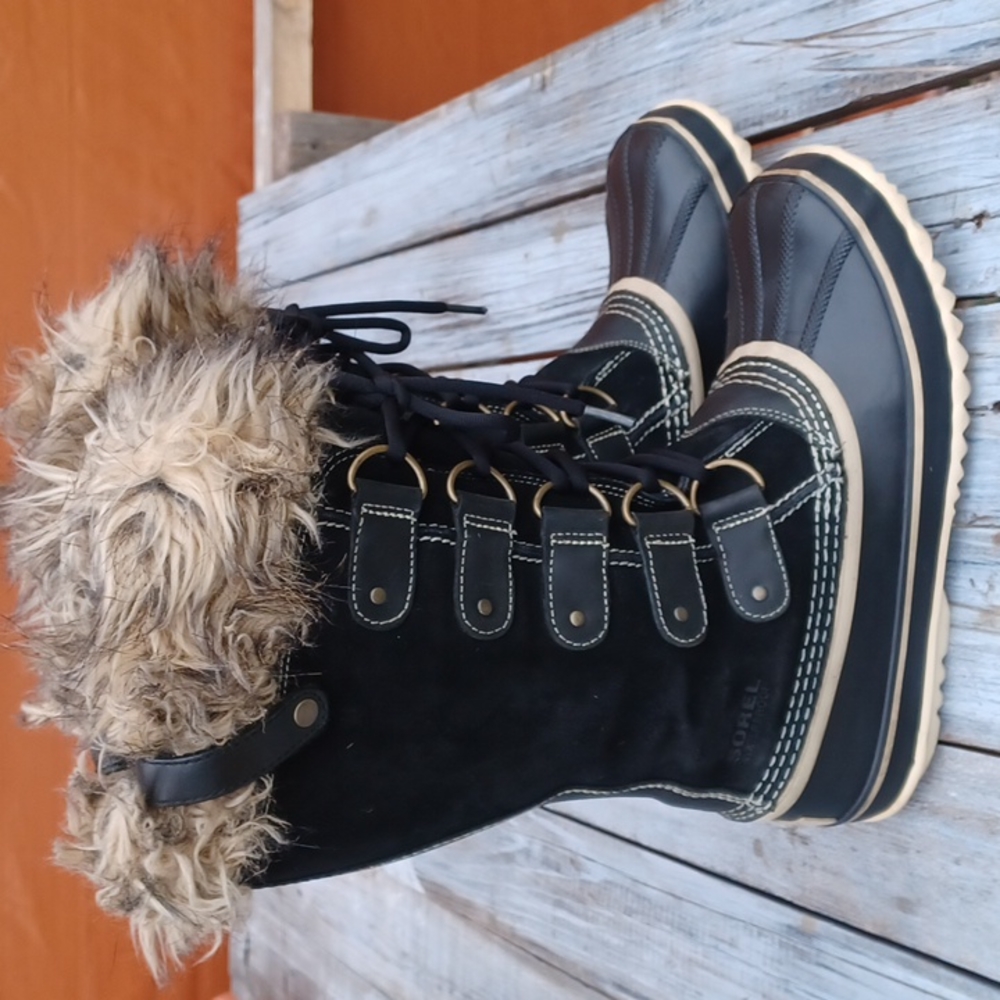 Sorel Black and Tan Winter Boots